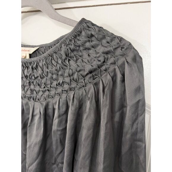 Sundance Silk‎ Blouse Top women's XS silver smocked long sleeve - Picture 2 of 6